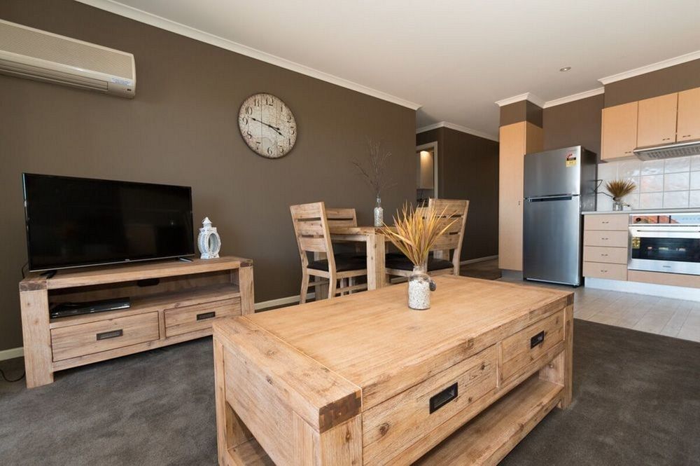 Beach Haven Executive Apartments Korora Екстериор снимка