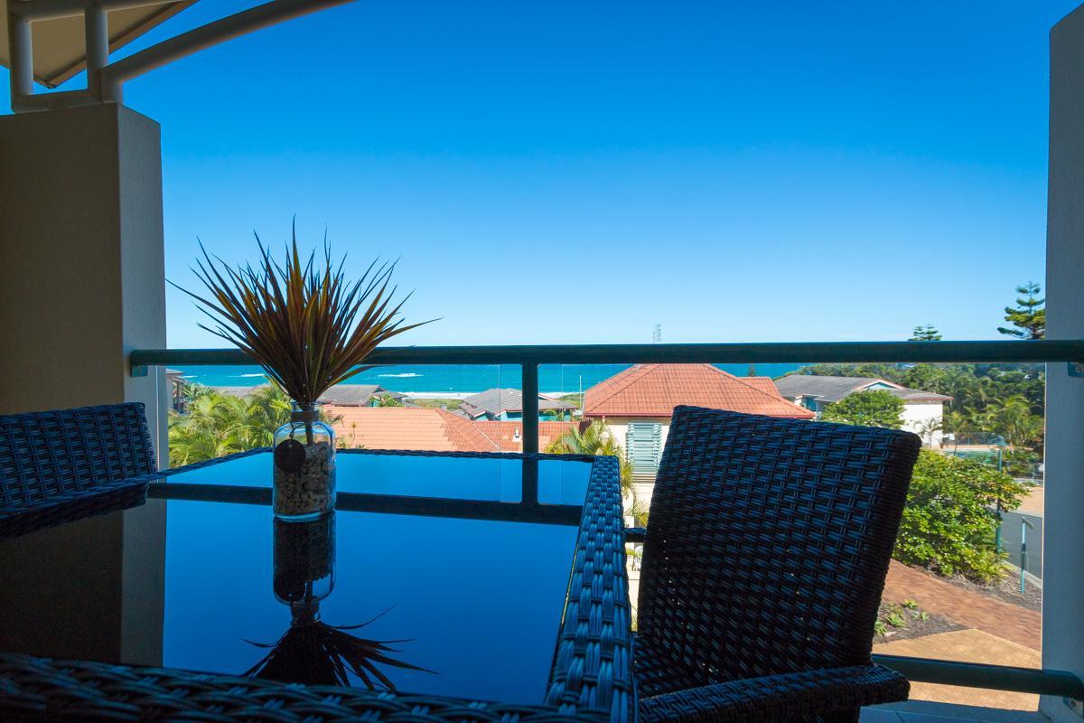 Beach Haven Executive Apartments Korora Екстериор снимка
