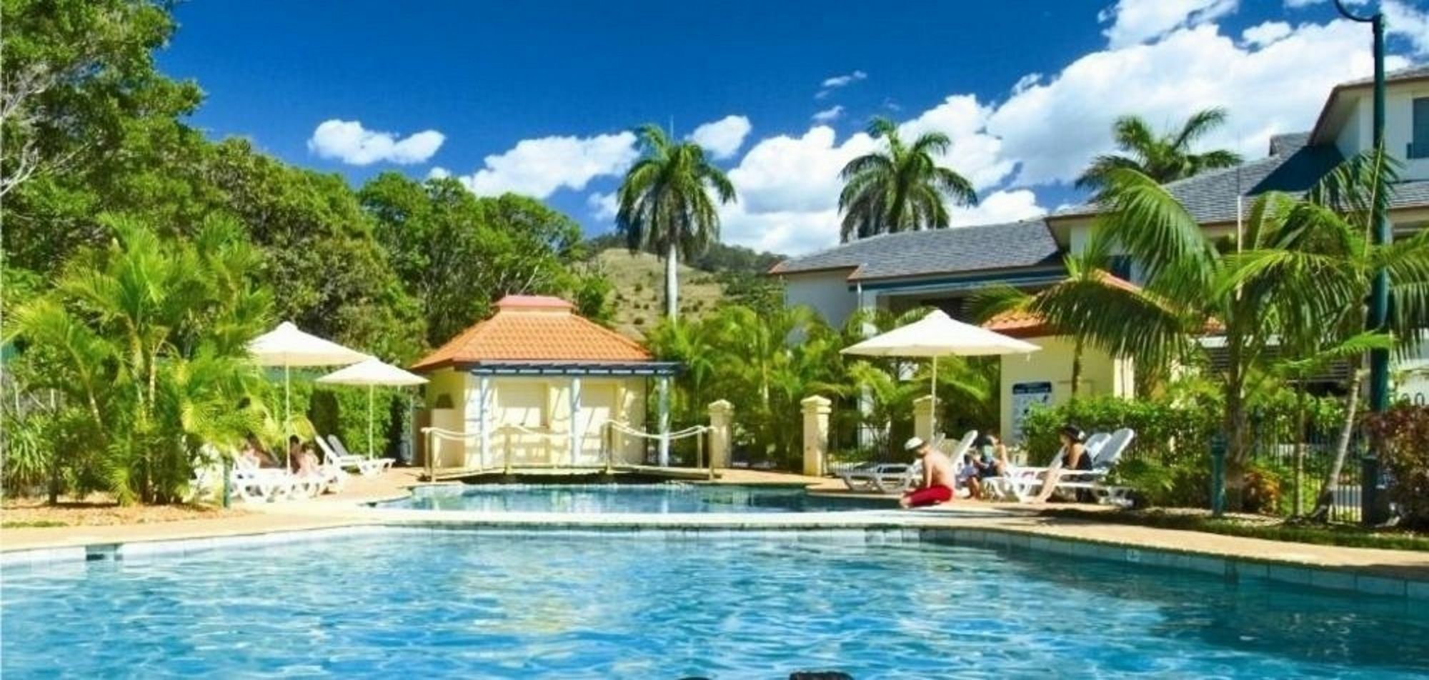 Beach Haven Executive Apartments Korora Екстериор снимка